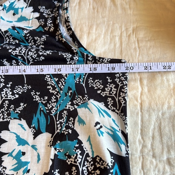 Simple Fun Summer Dress size Large - Picture 8 of 10